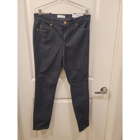 Ann Taylor Loft Modern Skinny Jeans in Dark Wash - Picture 2 of 8
